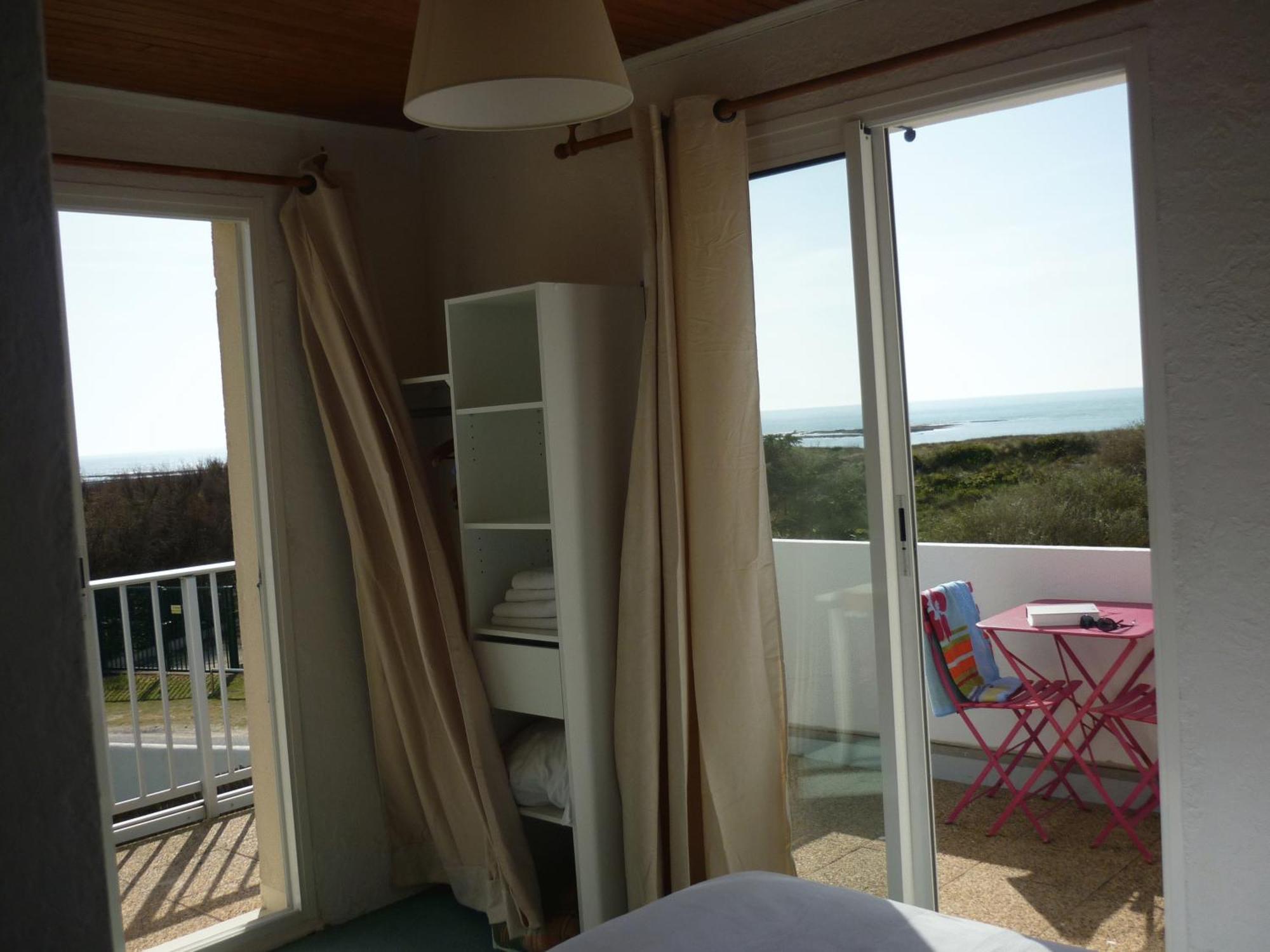 Hotel De La Petite Plage Saint-Georges-d'Oleron Exteriör bild