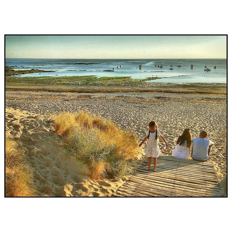 Hotel De La Petite Plage Saint-Georges-d'Oleron Exteriör bild